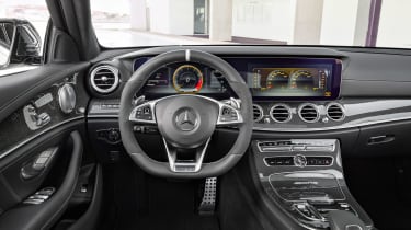 Mercedes-AMG E 63 Estate - dash