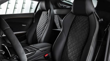 Audi R8 V10 Decennium - seats