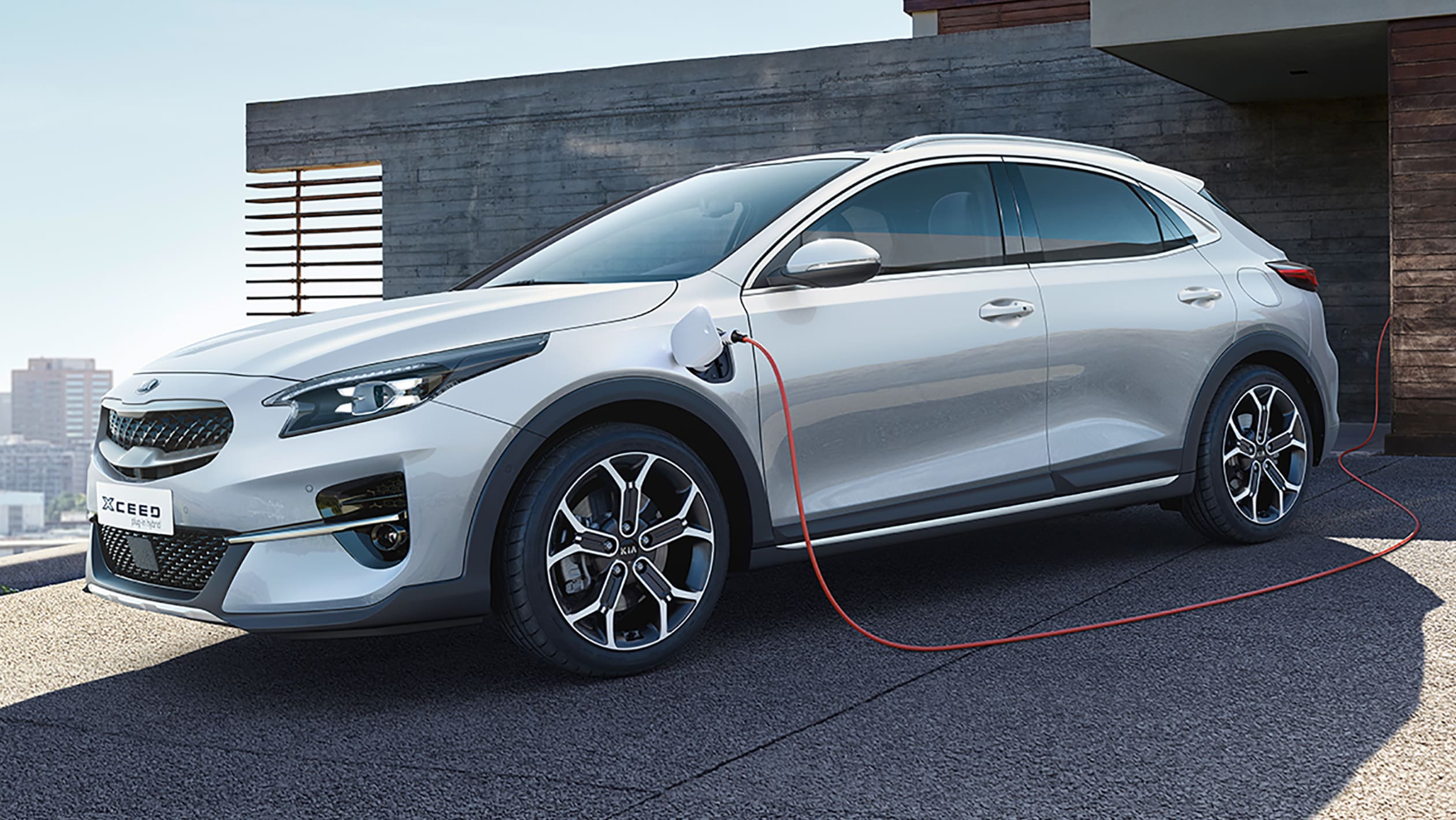 New 2020 Kia XCeed PHEV: prices, specs and release date | Auto Express