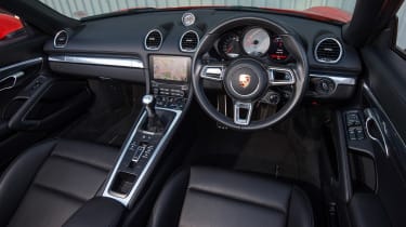 Porsche 718 Boxster S - interior