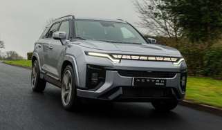 KGM Actyon Hybrid - front