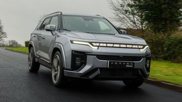 KGM Actyon Hybrid - front