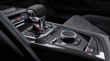 Audi R8 V10 GT RWD - transmission