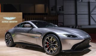 Aston Martin Vantage - front