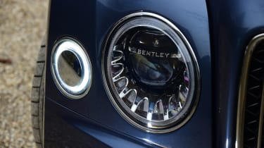 Bentley Mulsanne Speed 2017 - headlight