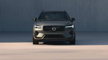 Volvo XC60 - front static