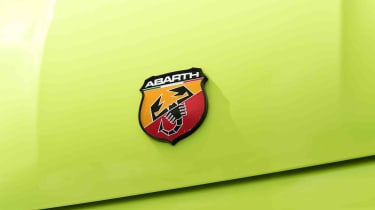 Abarth 500e - Abarth bonnet badge