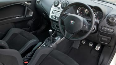 Alfa Romeo MiTo Cloverleaf interior