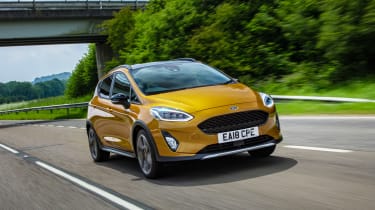 Ford Fiesta Active - front tracking