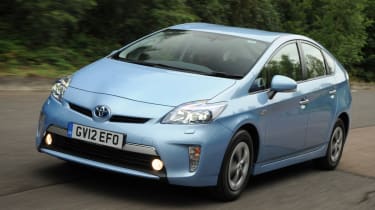 Toyota Prius Plug-in front