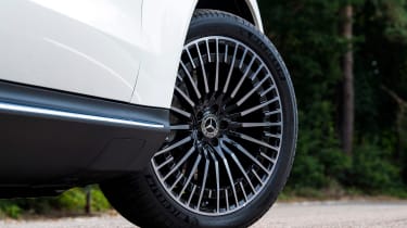 Mercedes EQC - wheel