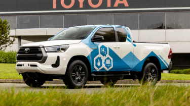 Hydrogen Toyota Hilux - front static