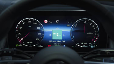 Mercedes GLC - digital driver&#039;s display