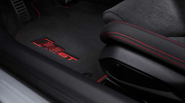 Audi R8 V10 GT RWD - interior detail