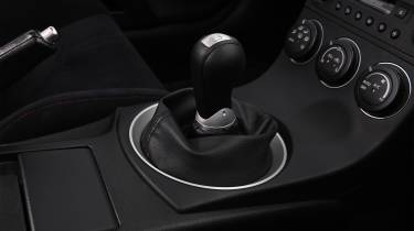 Nissan Nismo cars - 350 Z gear shift
