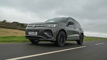 Volkswagen Tiguan - front tracking