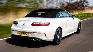 Mercedes E 300 Cabriolet - rear tracking