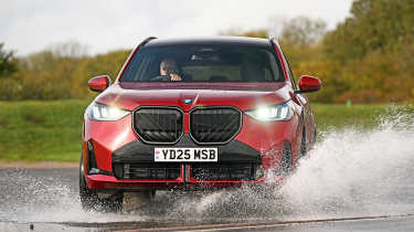 BMW X3 30e xDrive M Sport - puddle