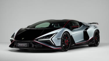 Lamborghini Revuelto SV - front static