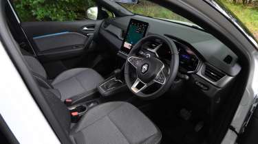 New Renault Captur - front interior 