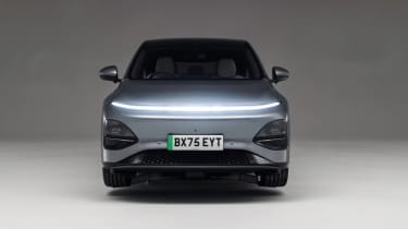 XPeng G6 - full front