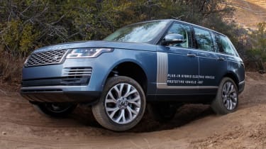 New Range Rover PHEV 2017 review - crawling