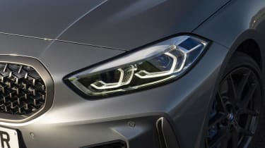 BMW M135i xDrive - headlights