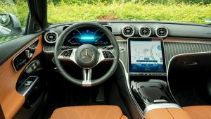 Mercedes C-Class Estate - interior