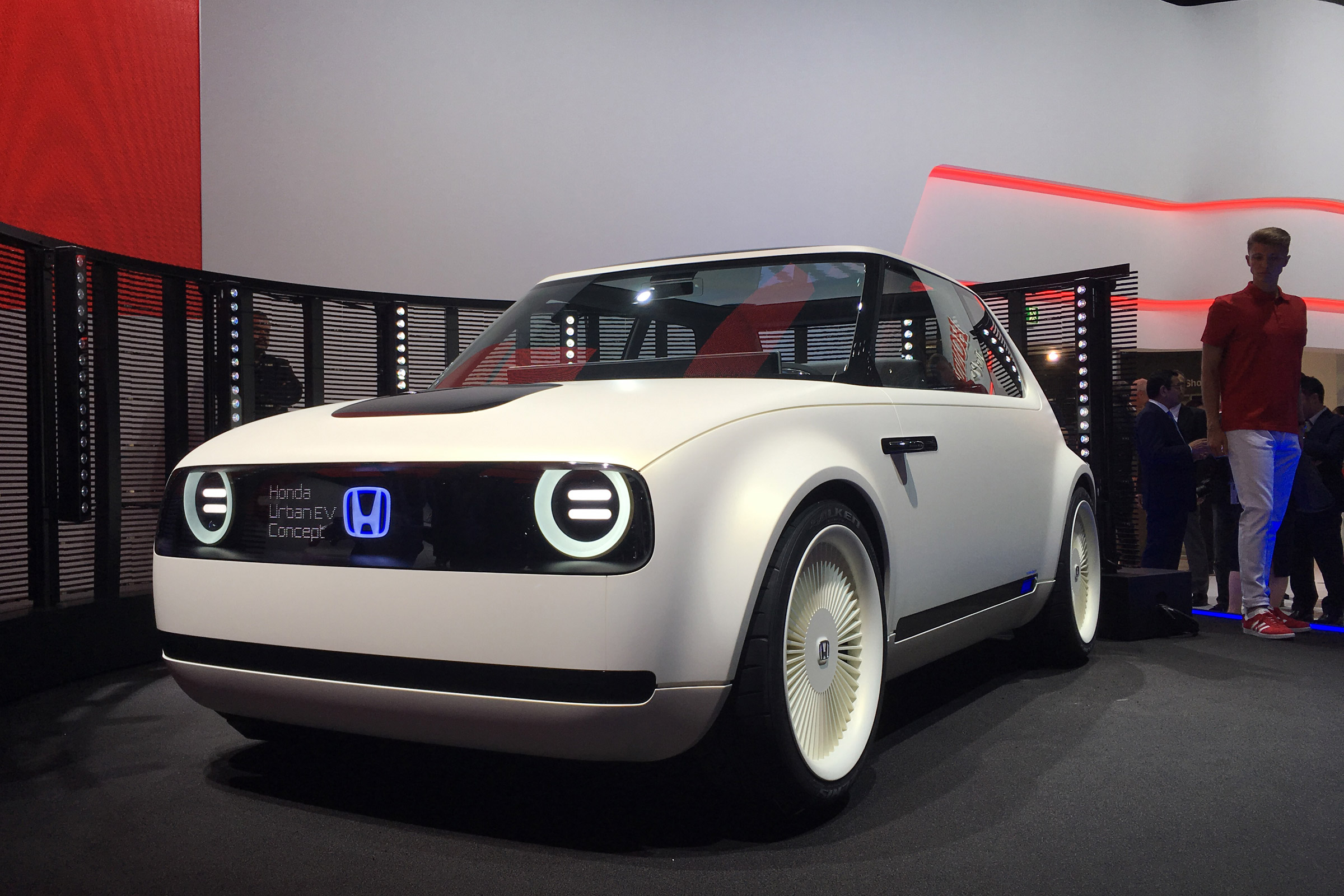Honda targeting 3 minute recharge time for 3 EV Auto Express Honda targeting 3 minute recharge time for 3 EV Auto Express