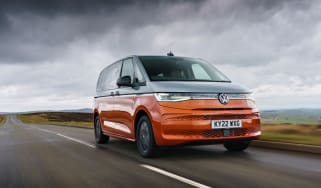 VW Multivan eHybrid 2022
