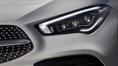 Mercedes CLA 250 AMG Line - headlight