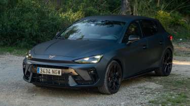 New Cupra Leon VZ - front 3/4