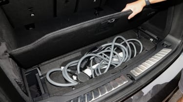 BMW iX3 M Sport Pro - underfloor storage