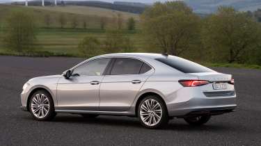 Skoda Superb - rear static