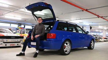 Audi Avant RS 2 - rear view