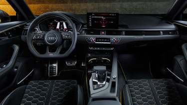 New Audi RS 4 Avant Edition 25 - dash