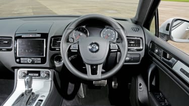 VW Touareg V8 TDI dash