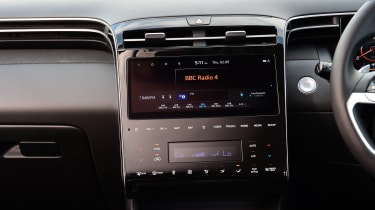 Hyundai Tucson PHEV - screen