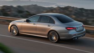 Mercedes%20E-Class%20saloon%20facelift-5.jpg