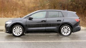 2021%20Skoda%20Enyaq%20spied-6.jpg