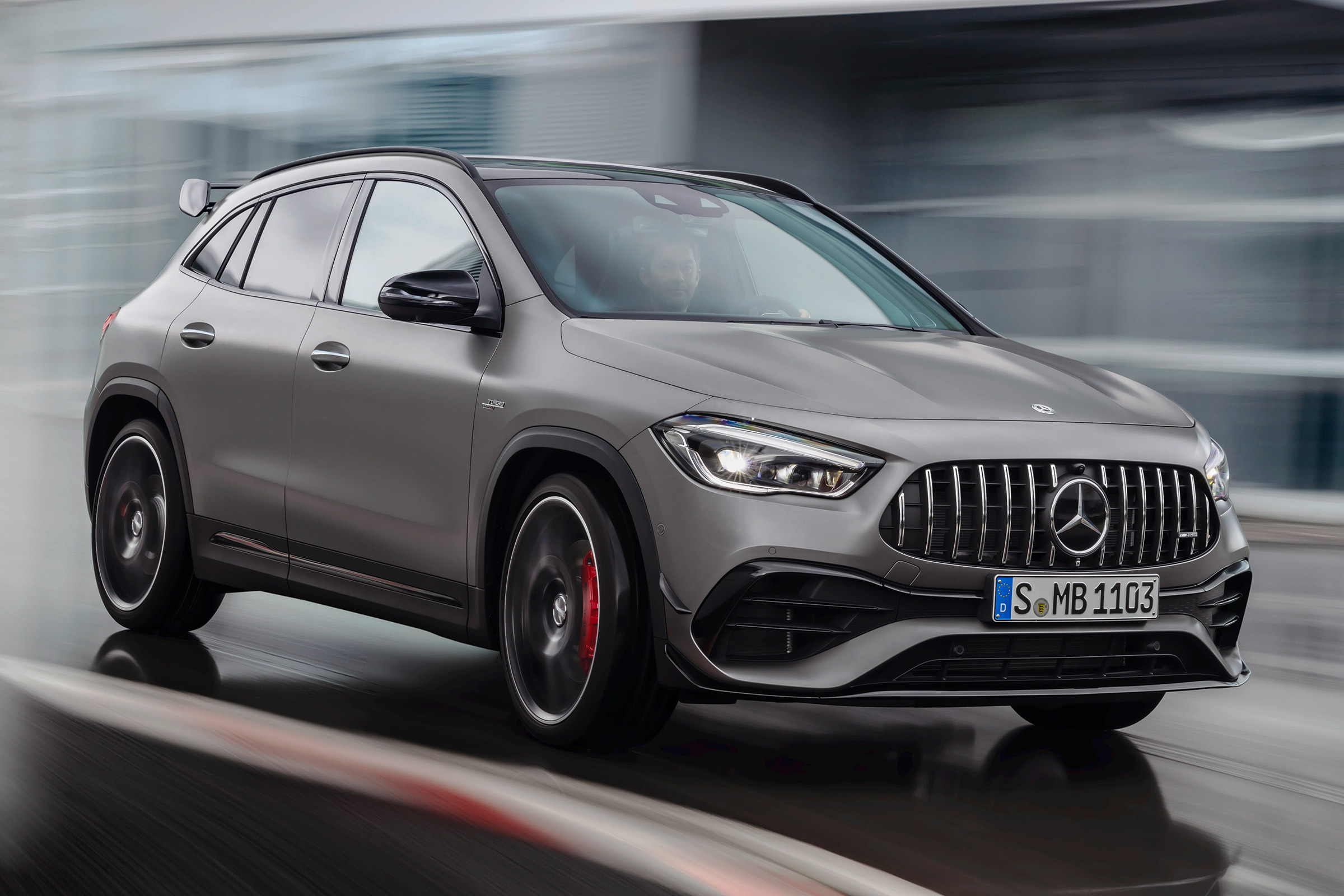 New 415bhp Mercedes Amg Gla 45 Uk Prices And Specs Revealed Auto Express